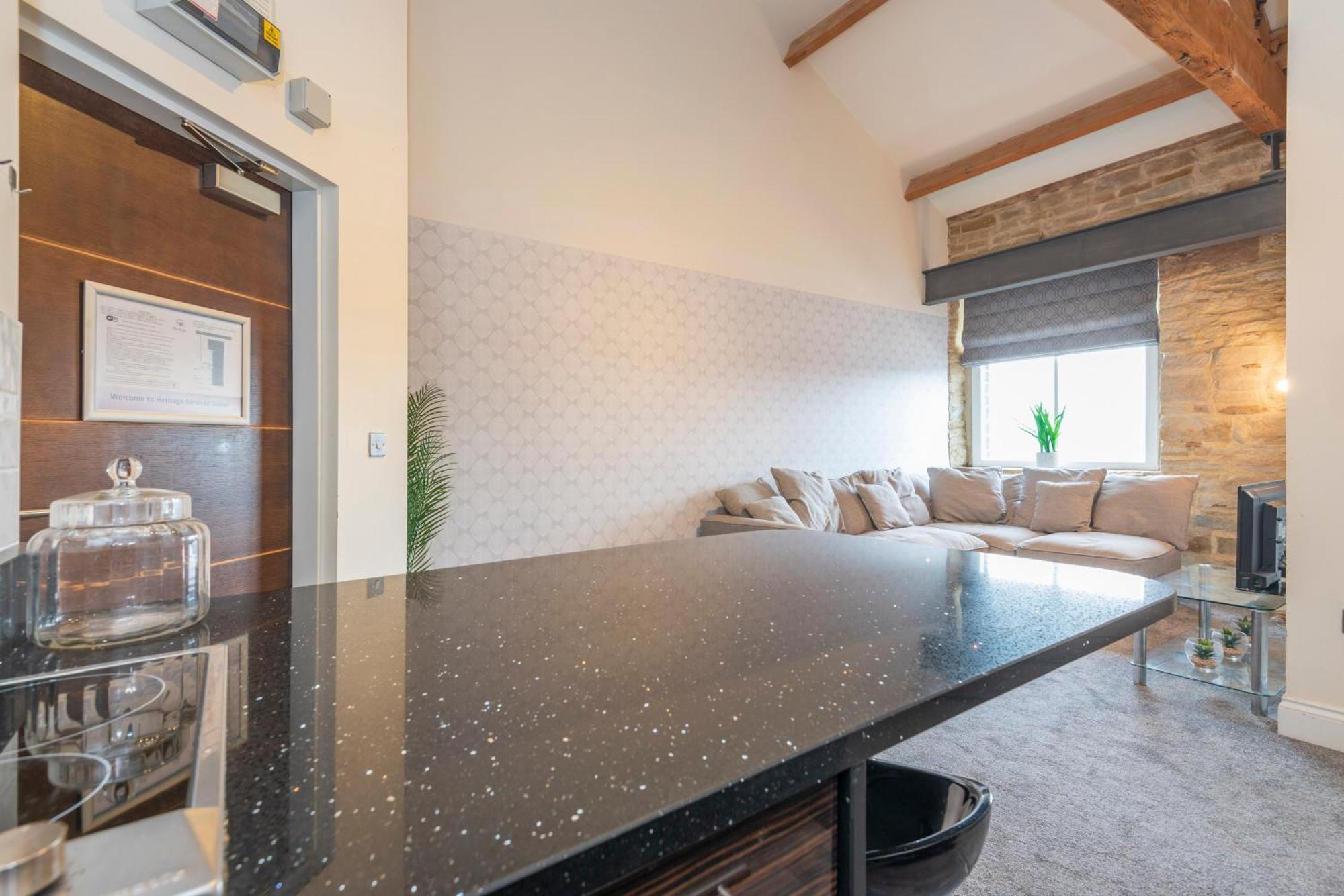 Heritage Serviced Suites - Serviced Apartments هدرزفيلد الغرفة الصورة